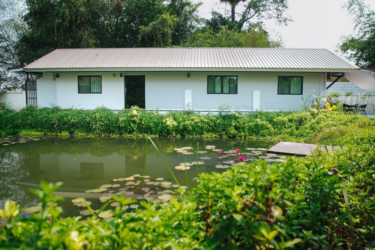 Baan Suan Wassana Hotel Buriram Exterior photo